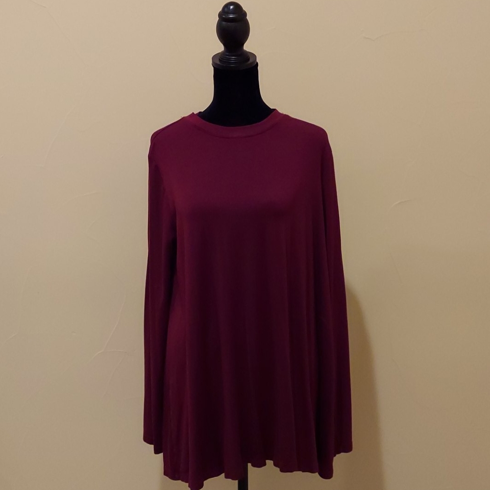 Long sleeve flowy t-shirt